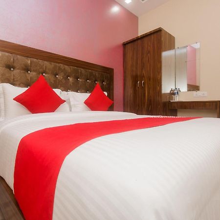 Hotel O Greenforest Near Airport Road Metro Station Mumbai Exterior foto