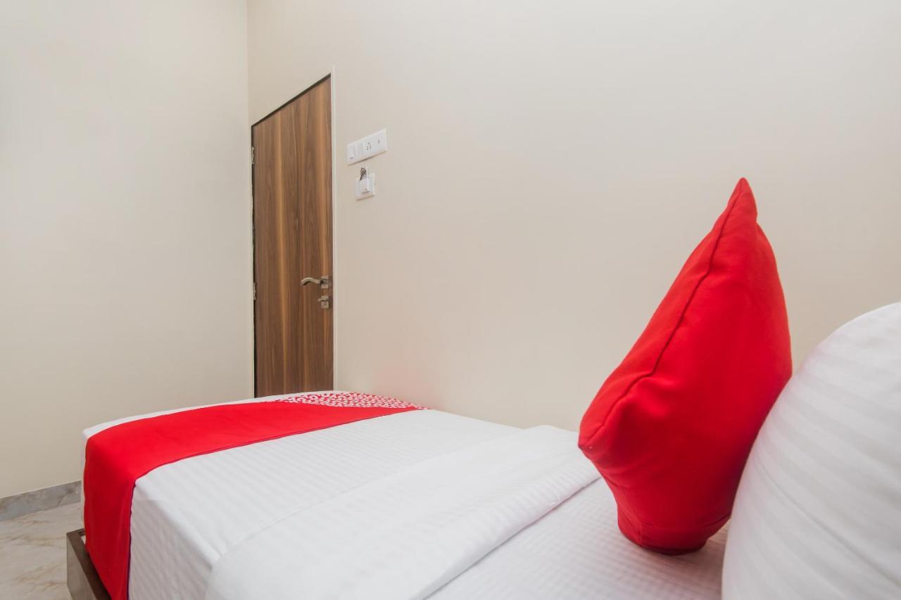 Hotel O Greenforest Near Airport Road Metro Station Mumbai Exterior foto