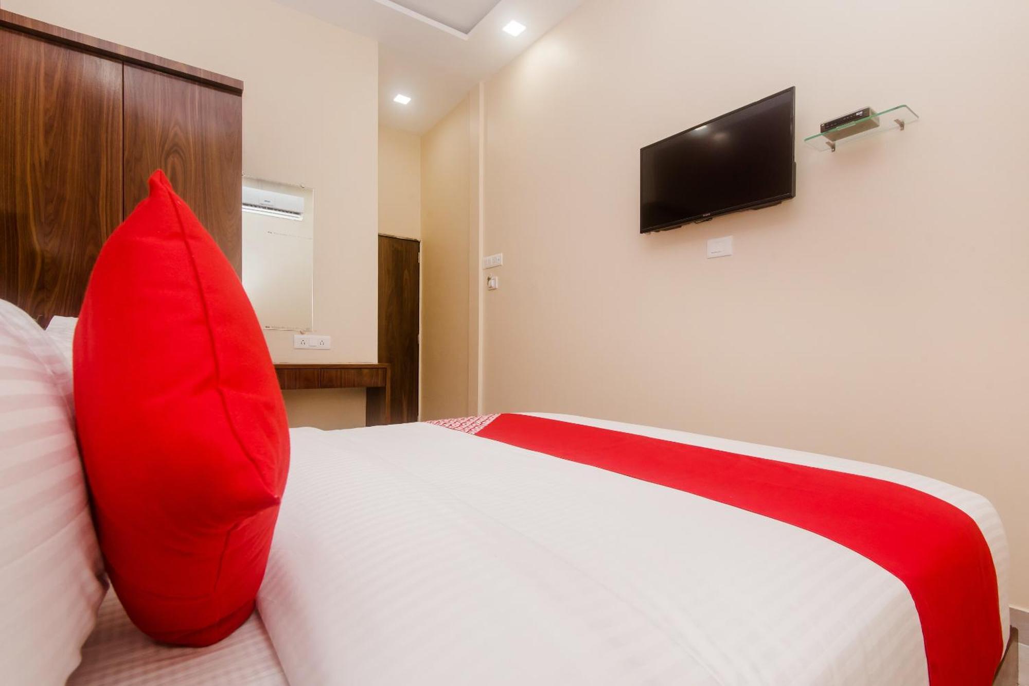 Hotel O Greenforest Near Airport Road Metro Station Mumbai Exterior foto