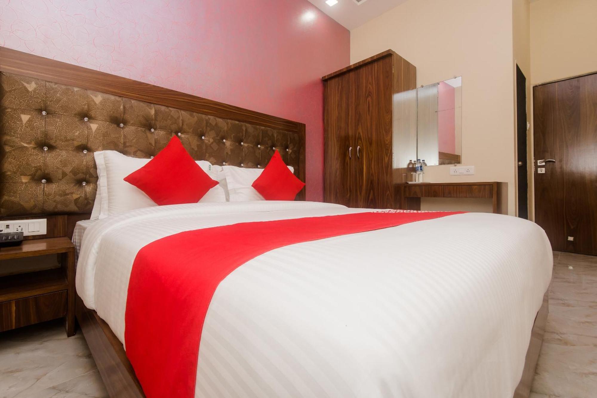 Hotel O Greenforest Near Airport Road Metro Station Mumbai Exterior foto
