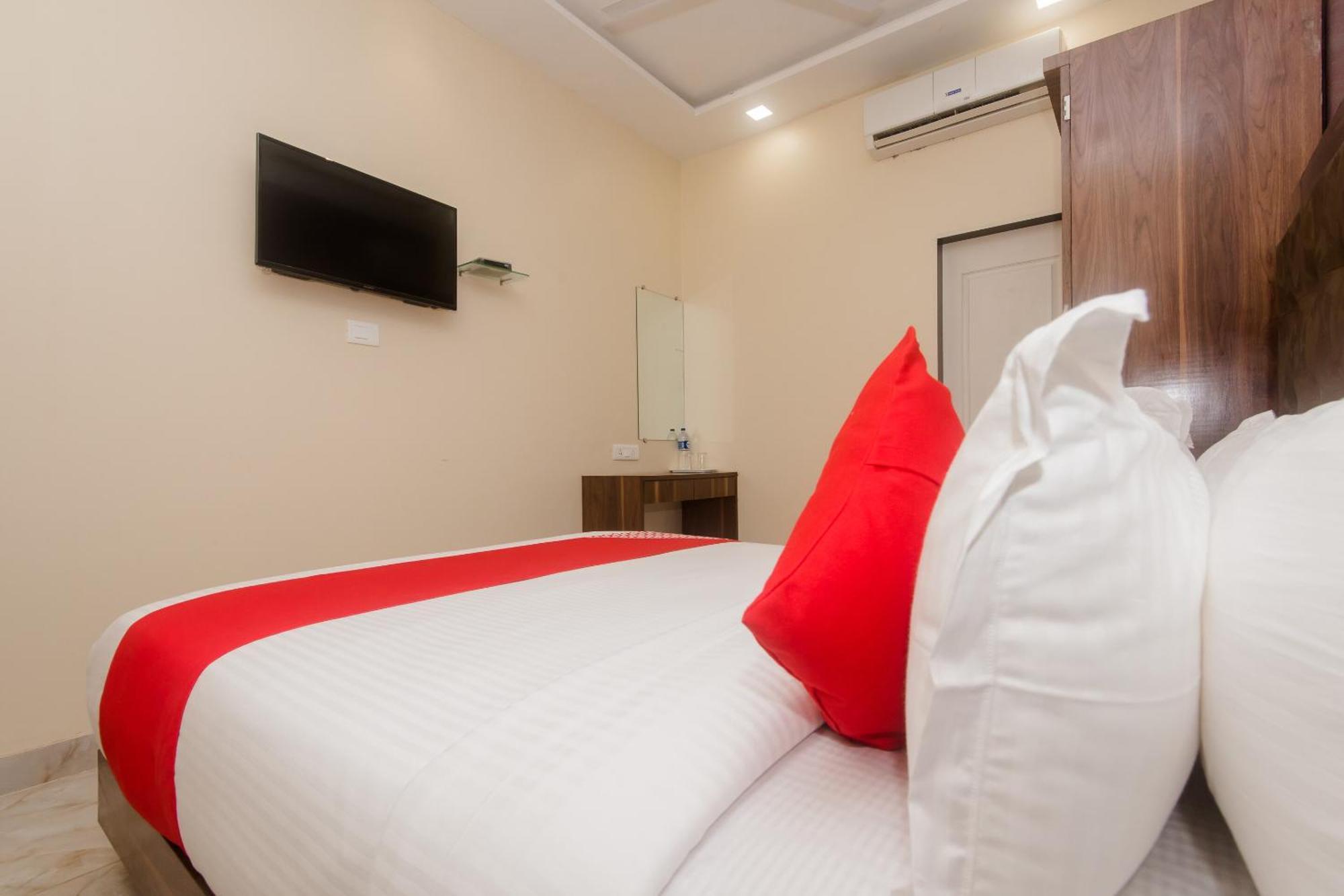 Hotel O Greenforest Near Airport Road Metro Station Mumbai Exterior foto